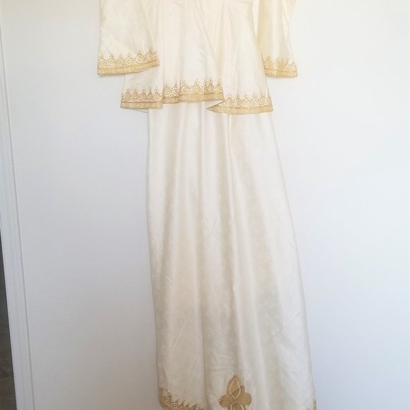 Custom Made African Wedding Dress - Picture 3 of 10